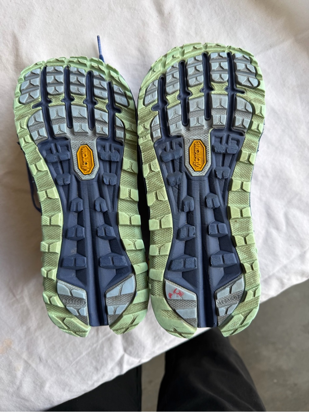 Altra Olympus 4 Trail Shoes - Light Gray, Navy & Mint - Picture 14 of 15